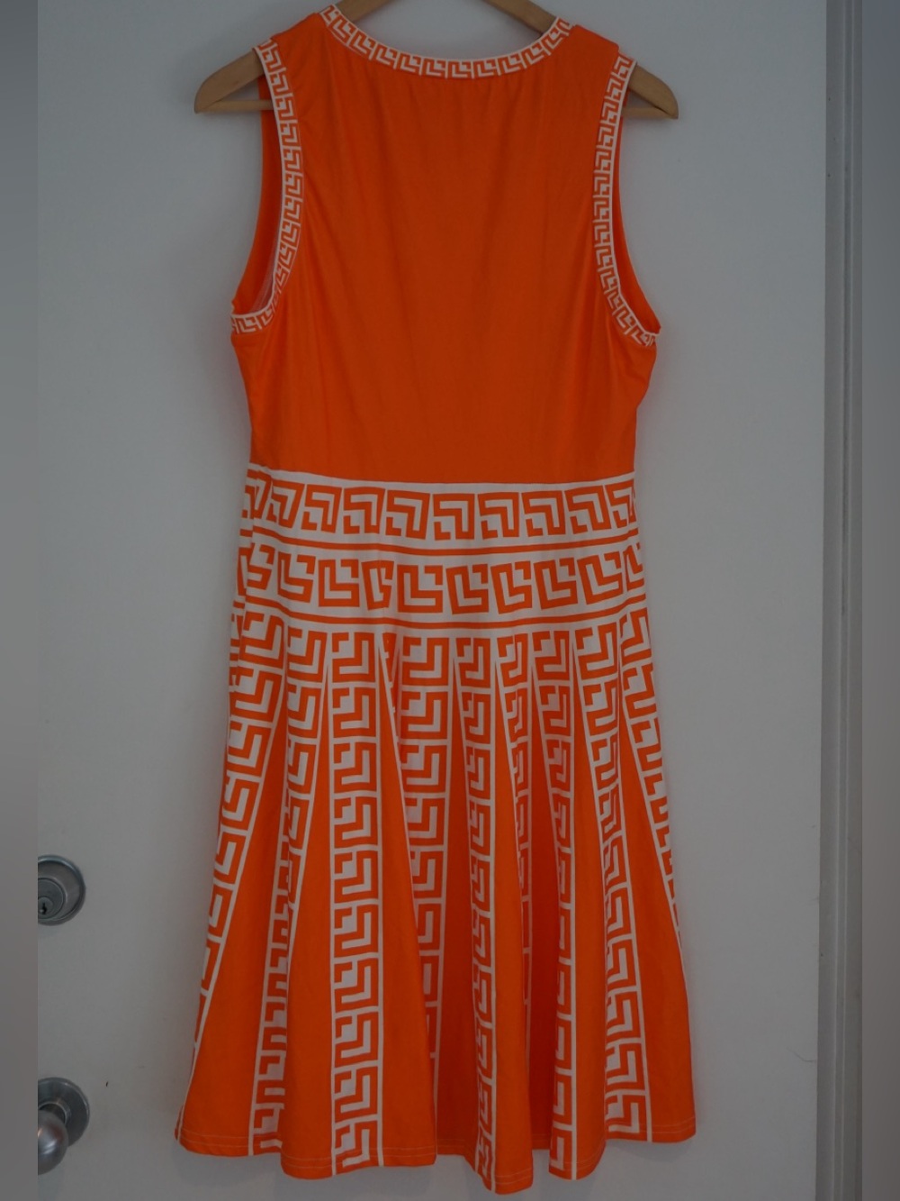 SHEIN Orange and White Sleeveless Midi Dress with Geometric Print